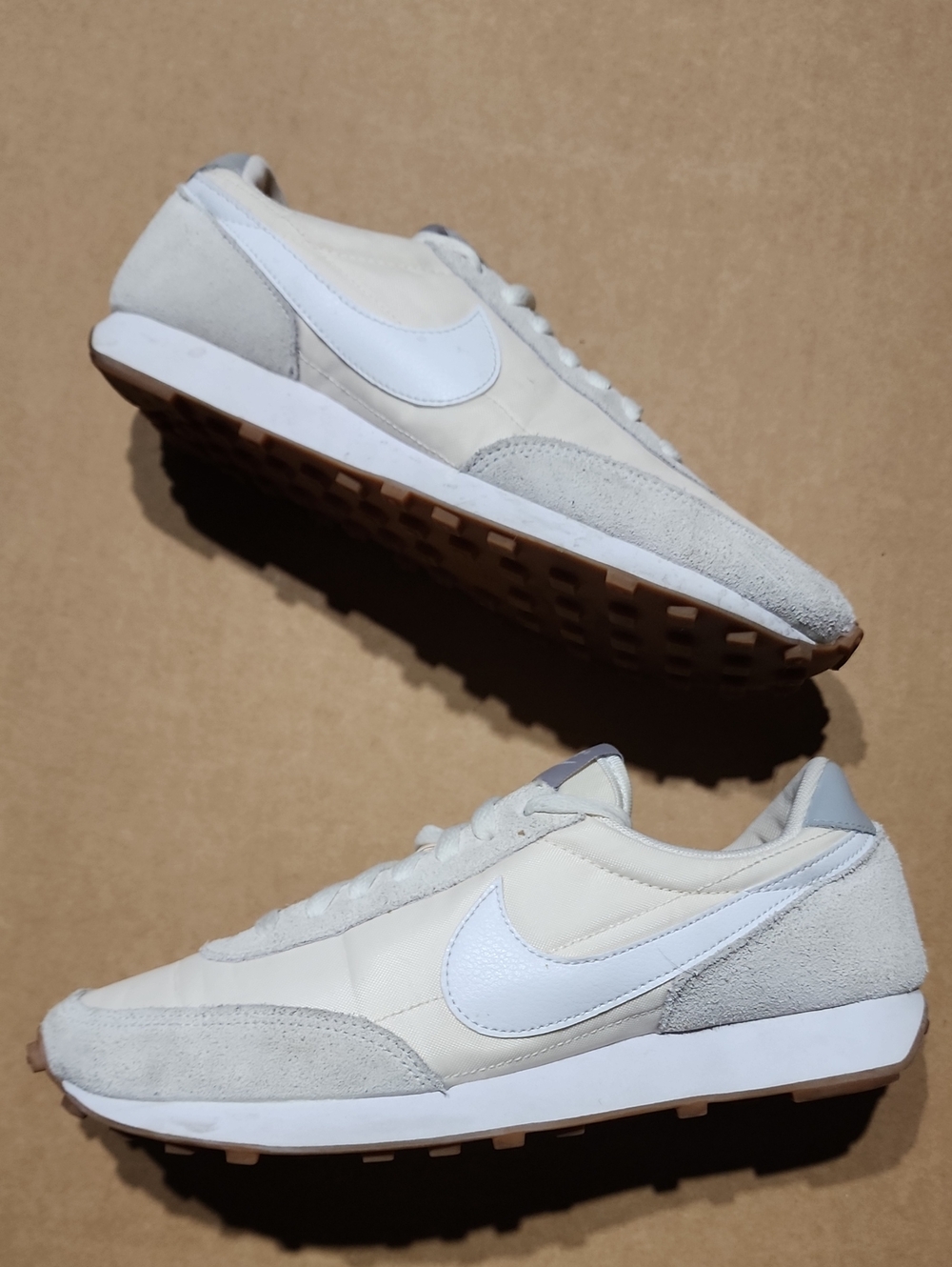 Nike Women's Daybreak Shoes Sneakers Summit White/Ivory  Sz 8